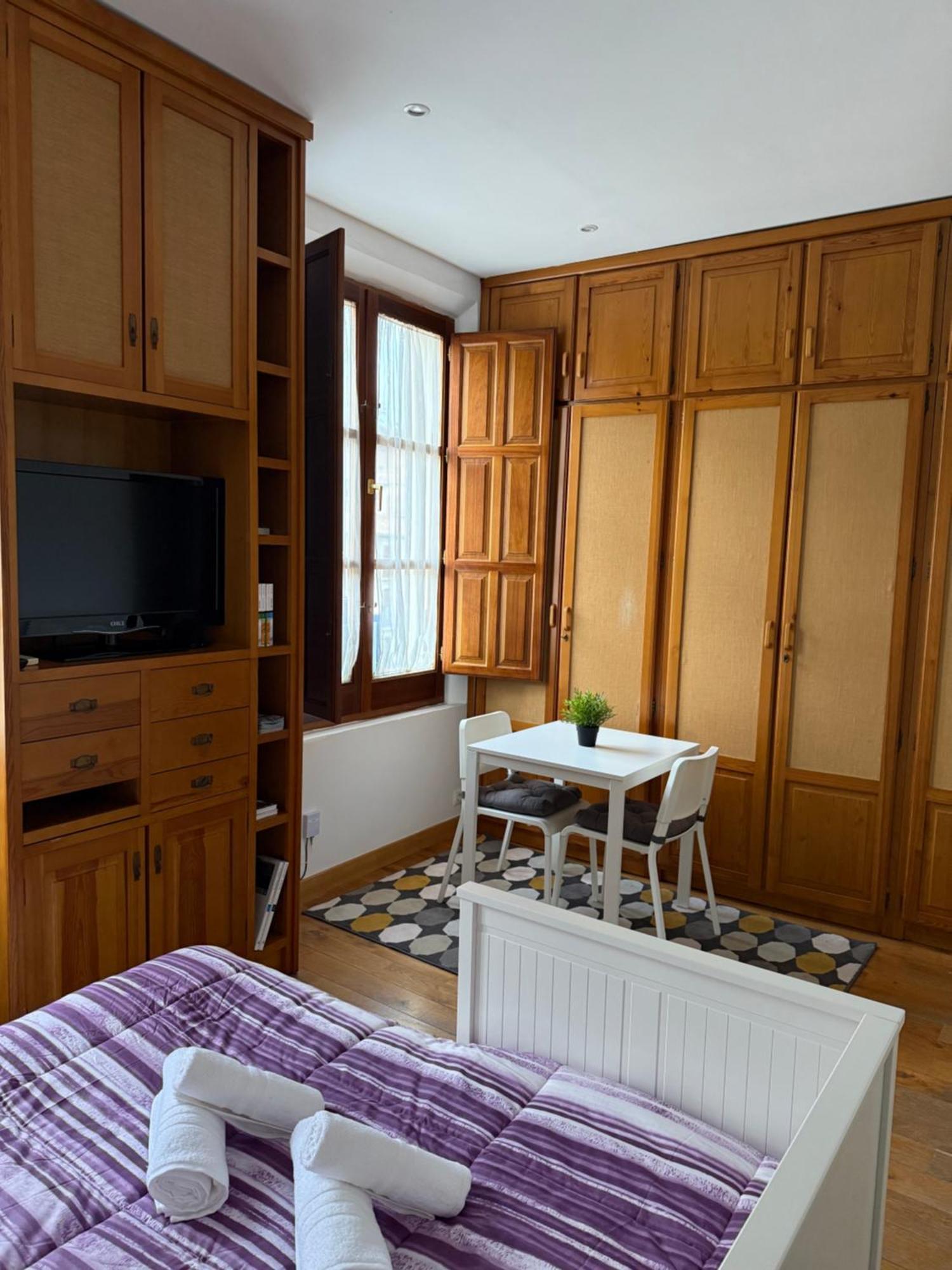 גרנדה Cozy Studio 6 Min To Alhambra-2 Min To Cathedral Walking מראה חיצוני תמונה